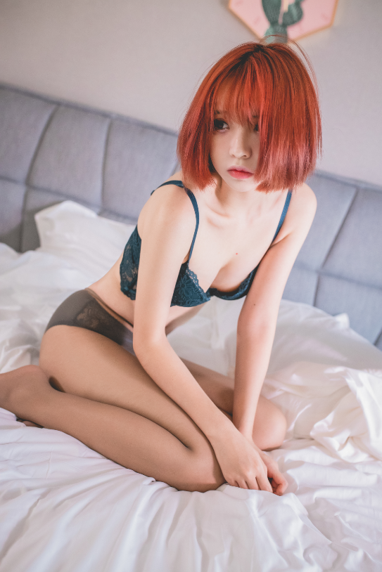 【COS】疯猫OL真爱本子【3.09G】