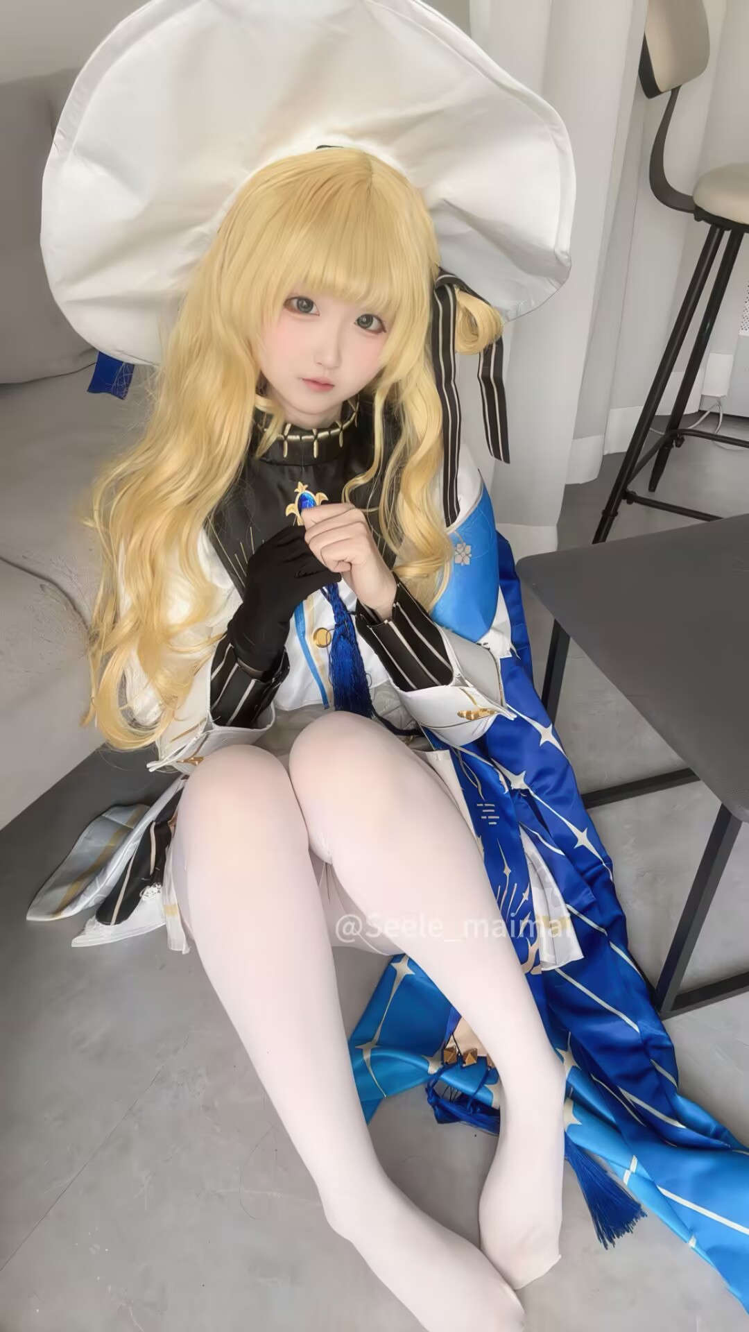 图片[5]-[COSPLAY]Seele麦麦 – 鸣潮 菲比&卡提希娅·蓝色花海物语 [96P] [300M]-嘤嘤怪之家