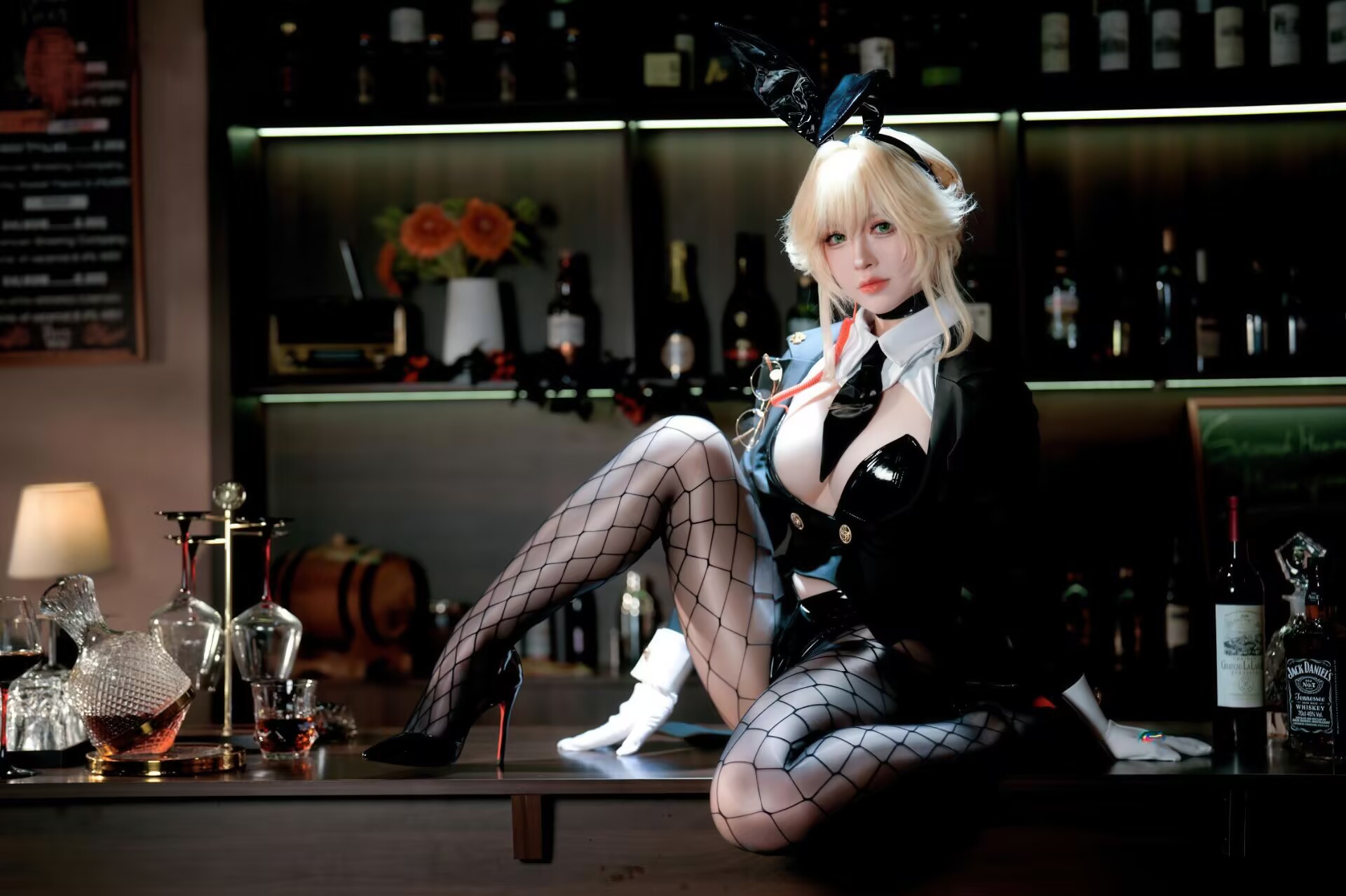 [COSPLAY/带视频] 半半子 - Nikke胜利女神 爱德兔女郎 [62P 1V] [600M]-嘤嘤怪之家